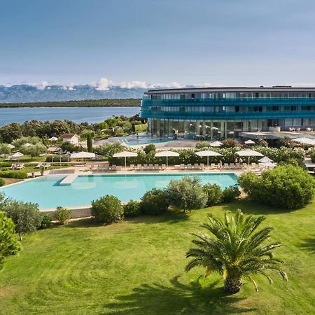 Falkensteiner Hotel & Spa Iadera Petrcane Exterior foto The Westin Resort Lake Annecy