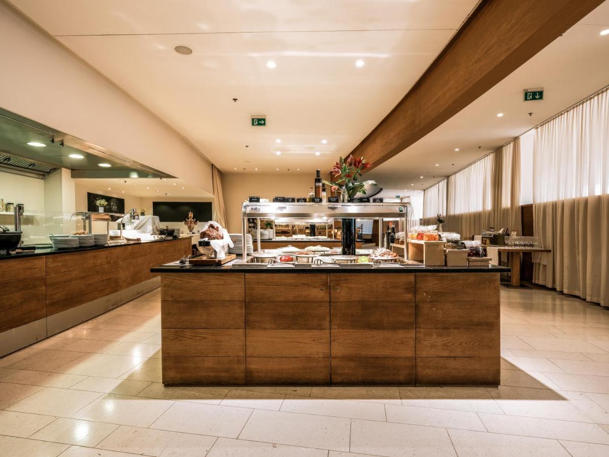 Falkensteiner Hotel & Spa Iadera Petrcane Exterior foto The lounge at the airport