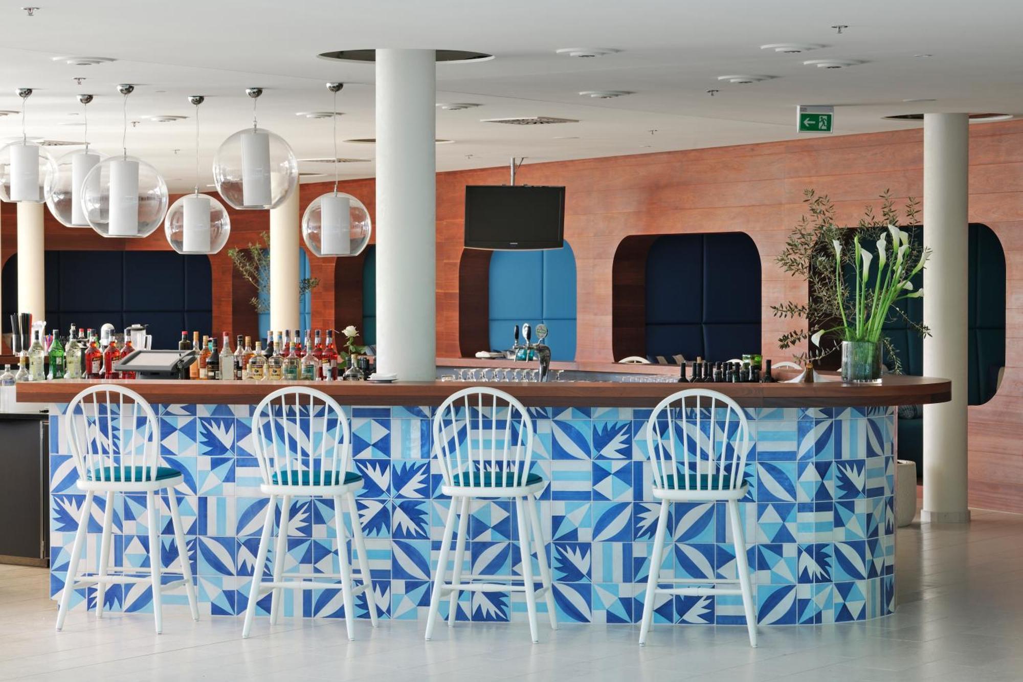 Falkensteiner Hotel & Spa Iadera Petrcane Exterior foto Bar at the hotel