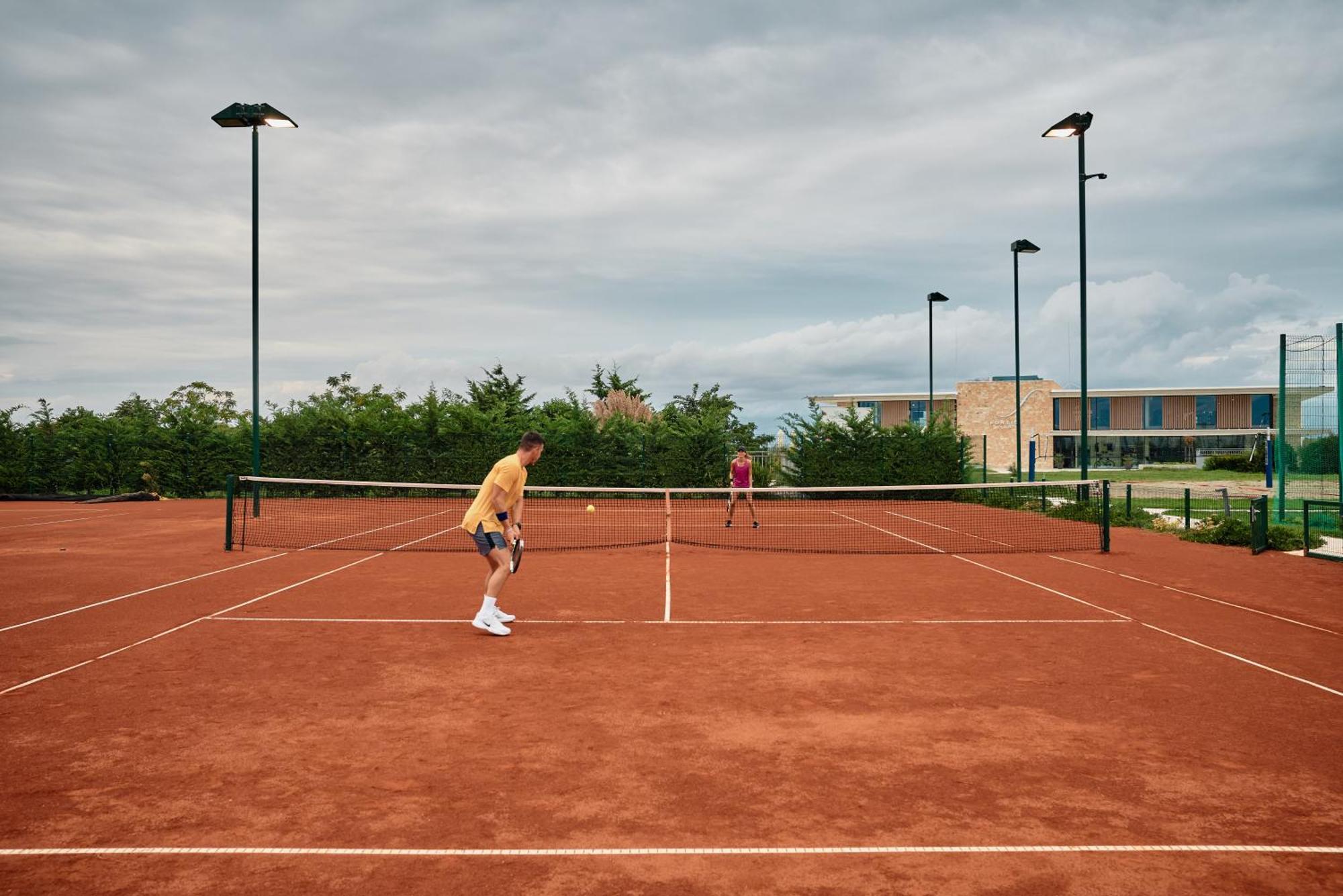 Falkensteiner Hotel & Spa Iadera Petrcane Exterior foto Tennis